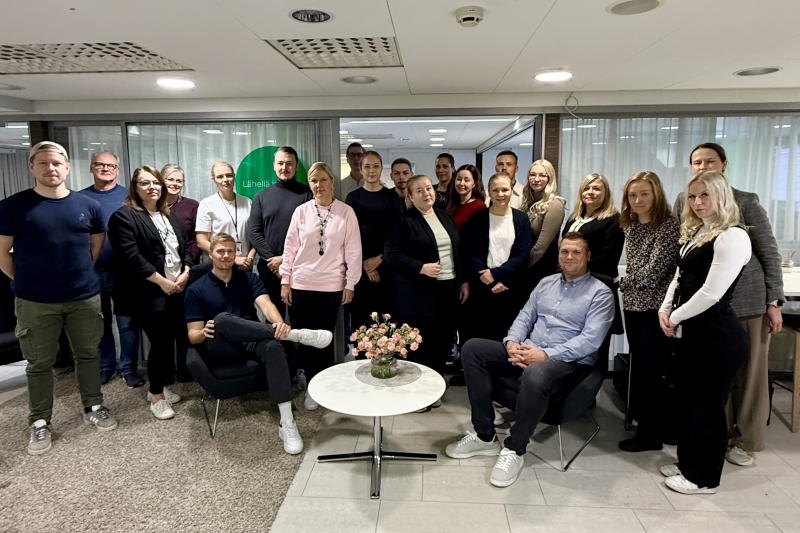 omasp master ohjelman osallistujat ryhmäkuvassa.